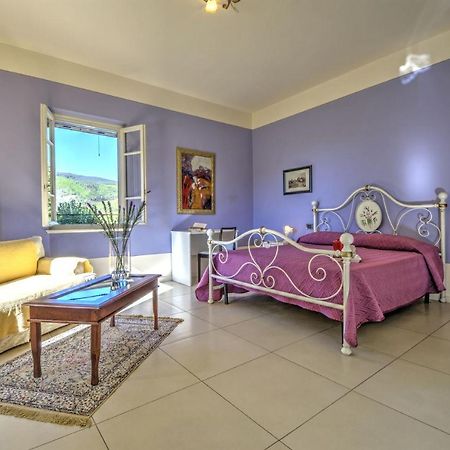 Lucca Cycling Holidays Il Tiglio Экстерьер фото