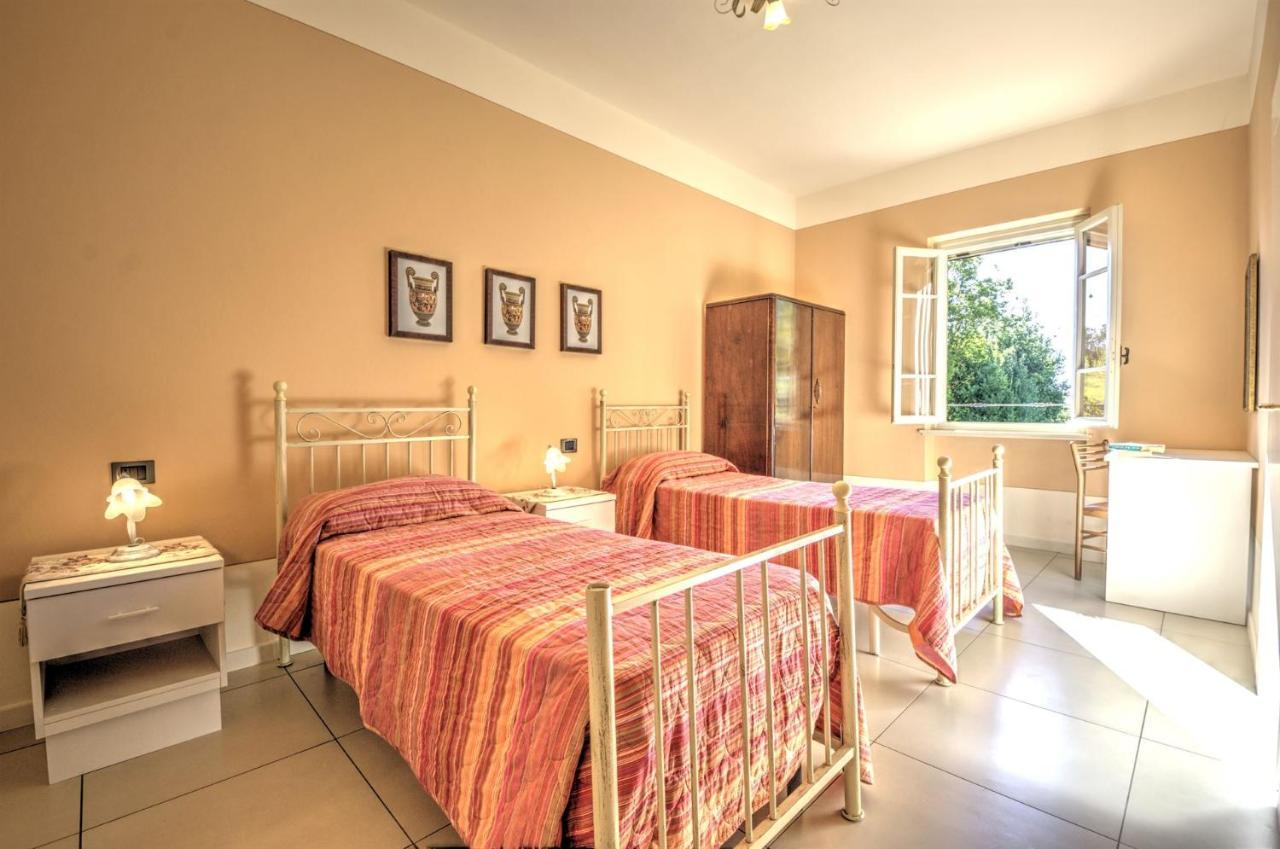 Lucca Cycling Holidays Il Tiglio Экстерьер фото